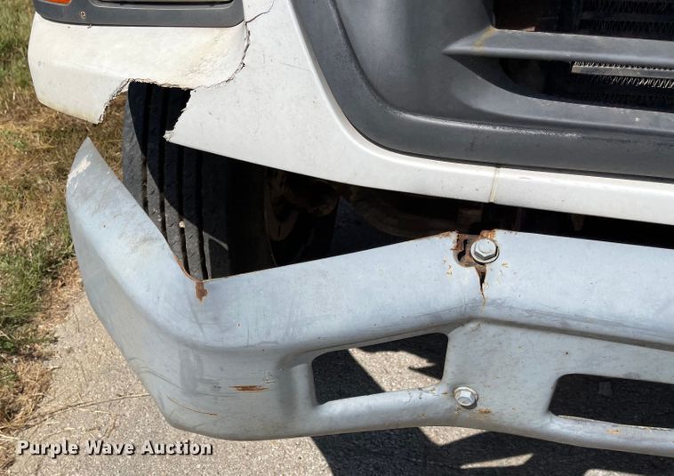 image for item MU9248 2002 Ford F750 Super Duty XL  dump truck