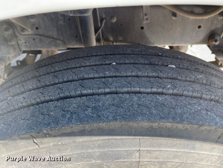 image for item MU9248 2002 Ford F750 Super Duty XL  dump truck