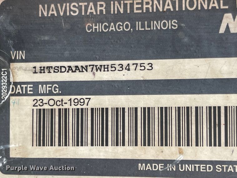 image for item MU9262 1998 International 4900  dump truck