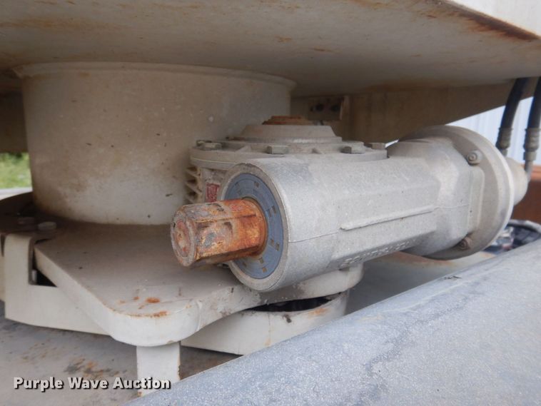 image for item MU9755 1998 Terex TA33E  boom lift