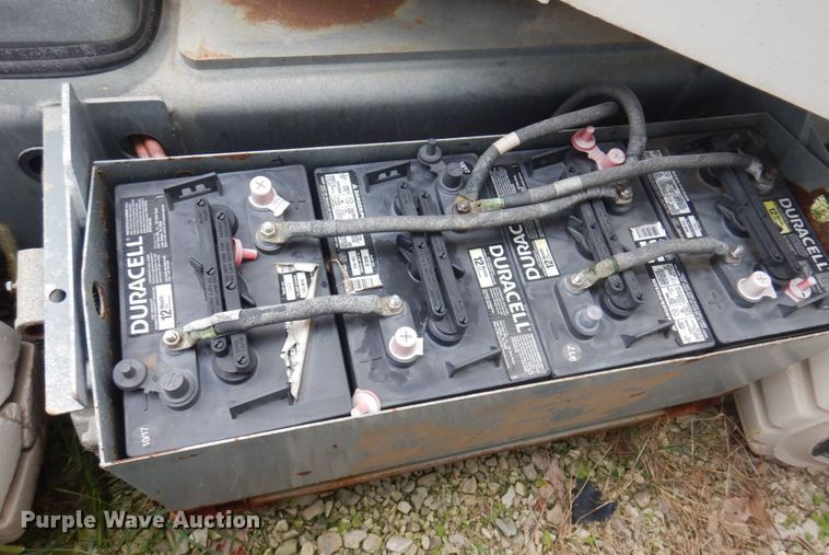 image for item MU9755 1998 Terex TA33E  boom lift