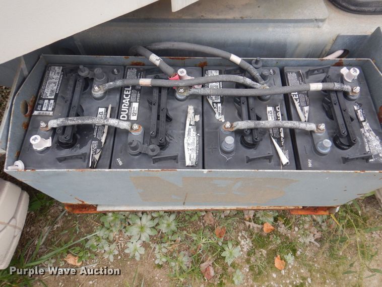 image for item MU9755 1998 Terex TA33E  boom lift