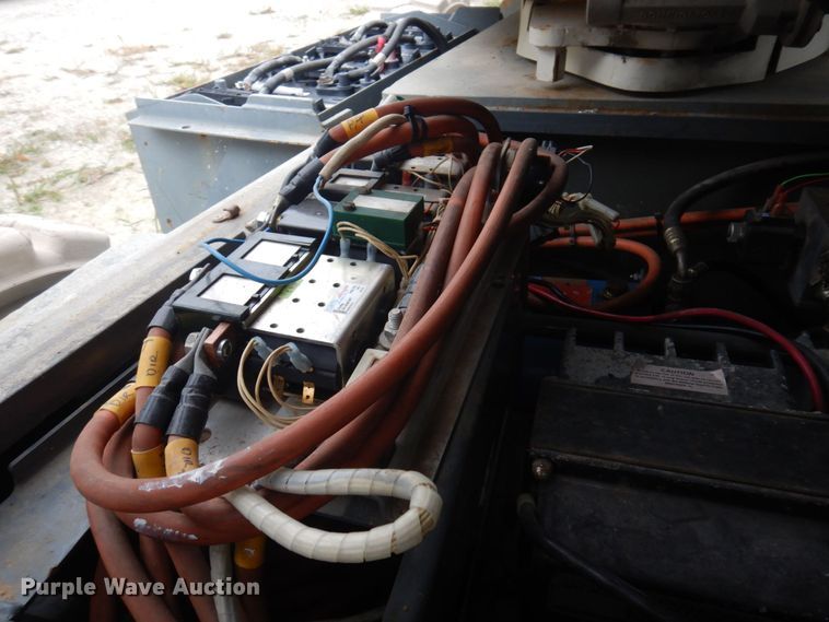 image for item MU9755 1998 Terex TA33E  boom lift