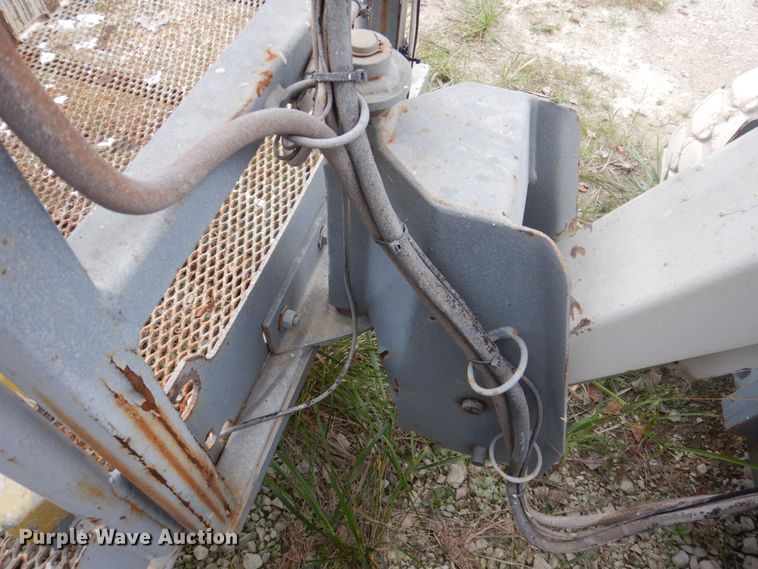 image for item MU9755 1998 Terex TA33E  boom lift