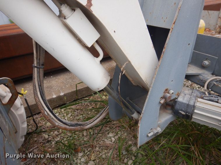 image for item MU9755 1998 Terex TA33E  boom lift