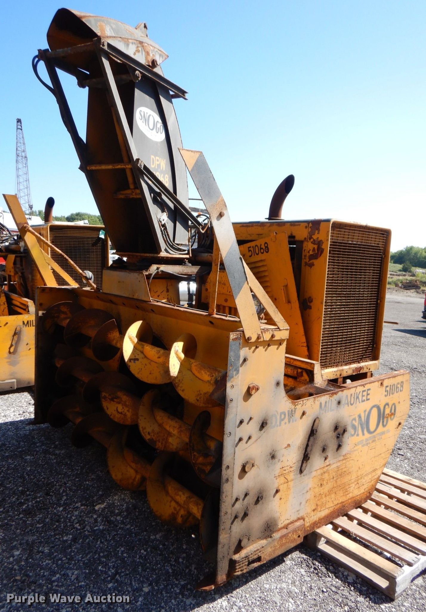 Snogo MP3D snow blower in East Troy, WI Item DS8221 sold Purple Wave