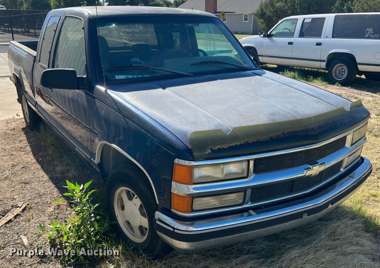 image for item DJ7709 1998 Chevrolet C1500  Ext. Cab pickup truck