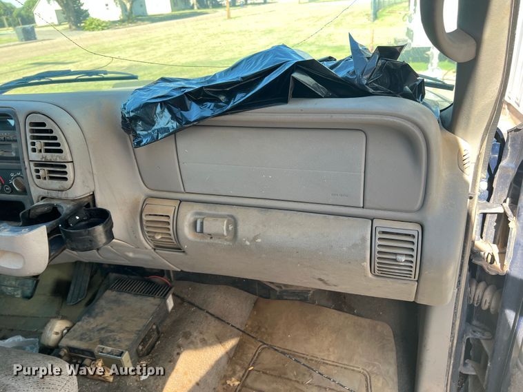 image for item DJ7709 1998 Chevrolet C1500  Ext. Cab pickup truck