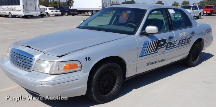 image for item DM2505 2001 Ford Crown Victoria Police Interceptor