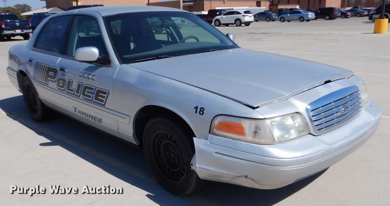 image for item DM2505 2001 Ford Crown Victoria Police Interceptor