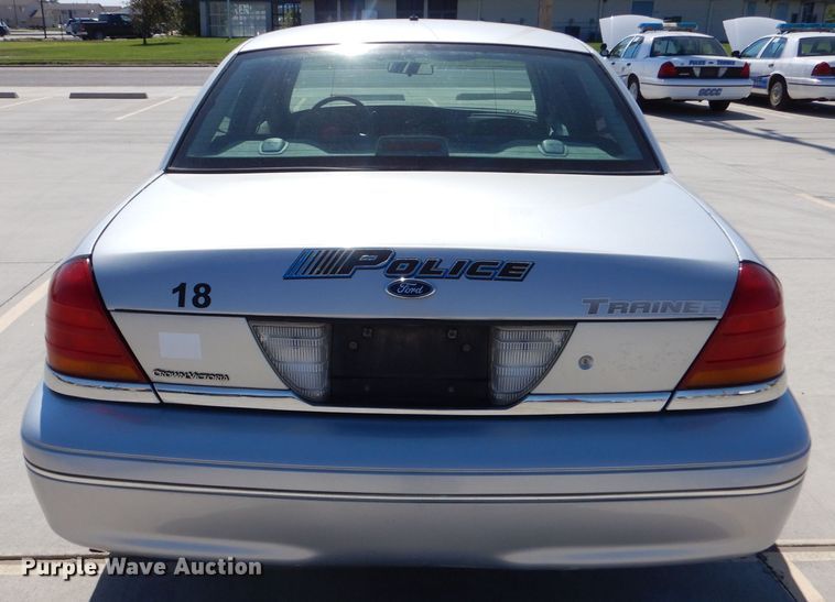 image for item DM2505 2001 Ford Crown Victoria Police Interceptor