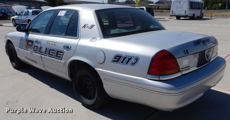 image for item DM2505 2001 Ford Crown Victoria Police Interceptor