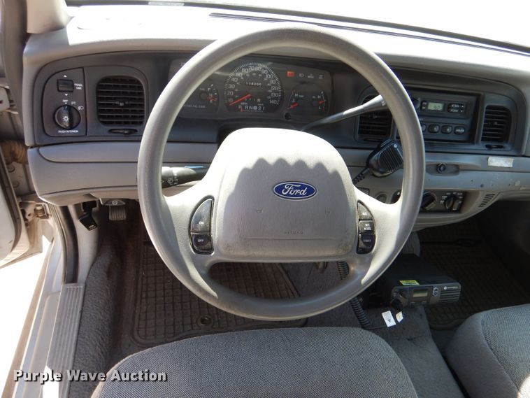 image for item DM2505 2001 Ford Crown Victoria Police Interceptor