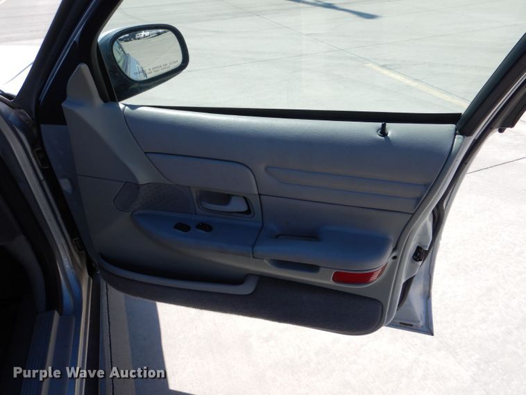 image for item DM2505 2001 Ford Crown Victoria Police Interceptor