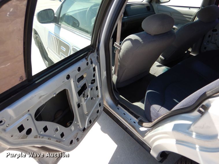 image for item DM2505 2001 Ford Crown Victoria Police Interceptor