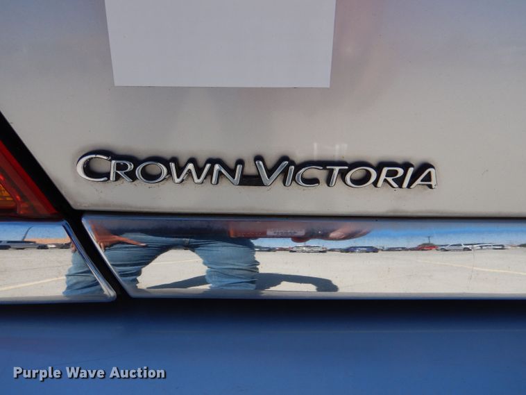 image for item DM2505 2001 Ford Crown Victoria Police Interceptor