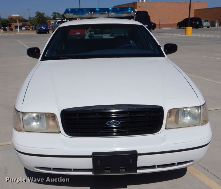 image for item DM2506 1999 Ford Crown Victoria Police Interceptor