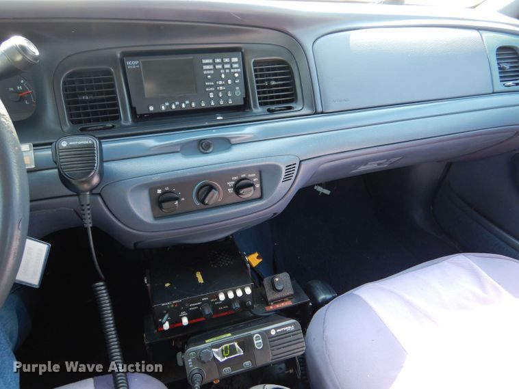 image for item DM2506 1999 Ford Crown Victoria Police Interceptor