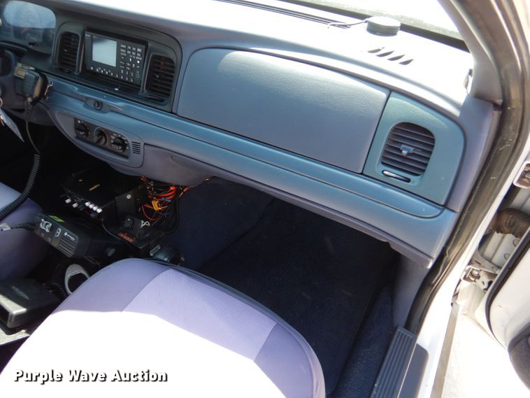 image for item DM2506 1999 Ford Crown Victoria Police Interceptor