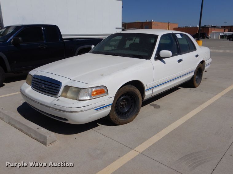 image for item DM2507 1999 Ford Crown Victoria Police Interceptor
