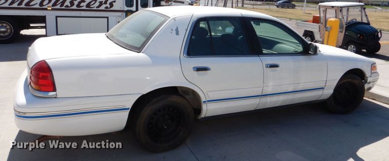 image for item DM2507 1999 Ford Crown Victoria Police Interceptor