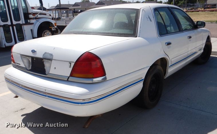 image for item DM2507 1999 Ford Crown Victoria Police Interceptor