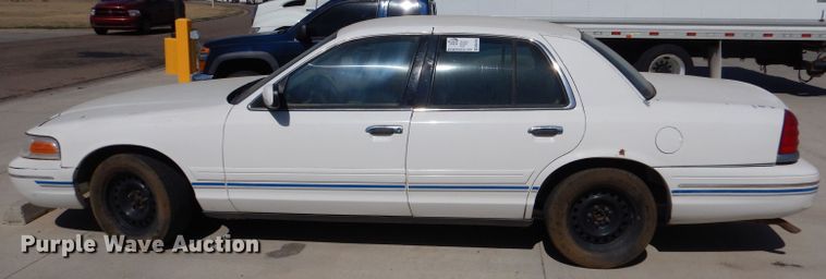 image for item DM2507 1999 Ford Crown Victoria Police Interceptor