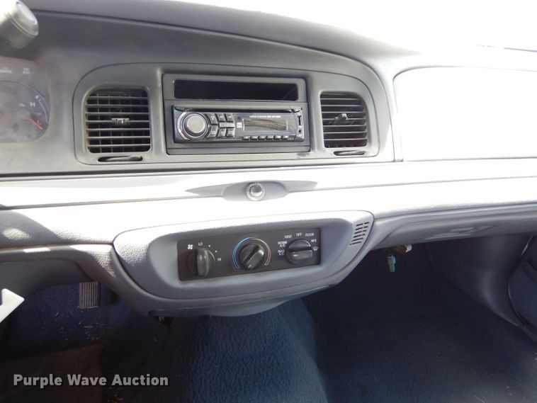 image for item DM2507 1999 Ford Crown Victoria Police Interceptor