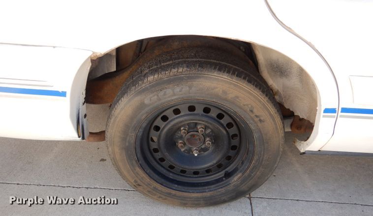 image for item DM2507 1999 Ford Crown Victoria Police Interceptor