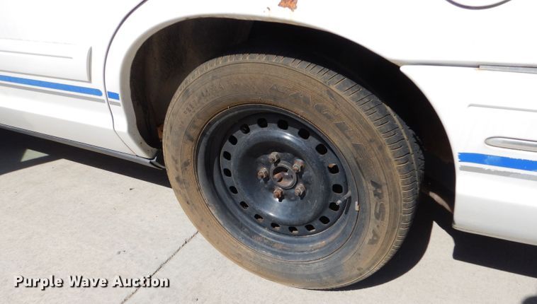 image for item DM2507 1999 Ford Crown Victoria Police Interceptor