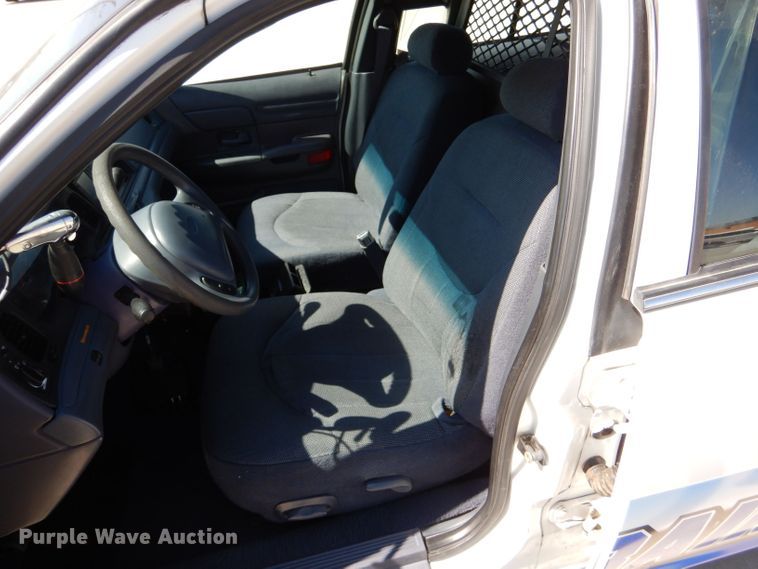 image for item DM2508 2000 Ford Crown Victoria Police Interceptor