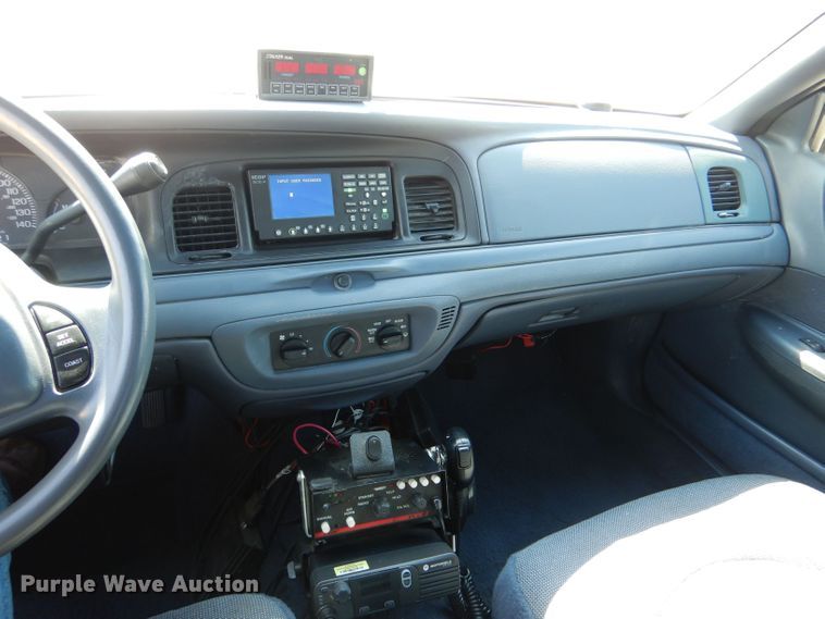 image for item DM2508 2000 Ford Crown Victoria Police Interceptor