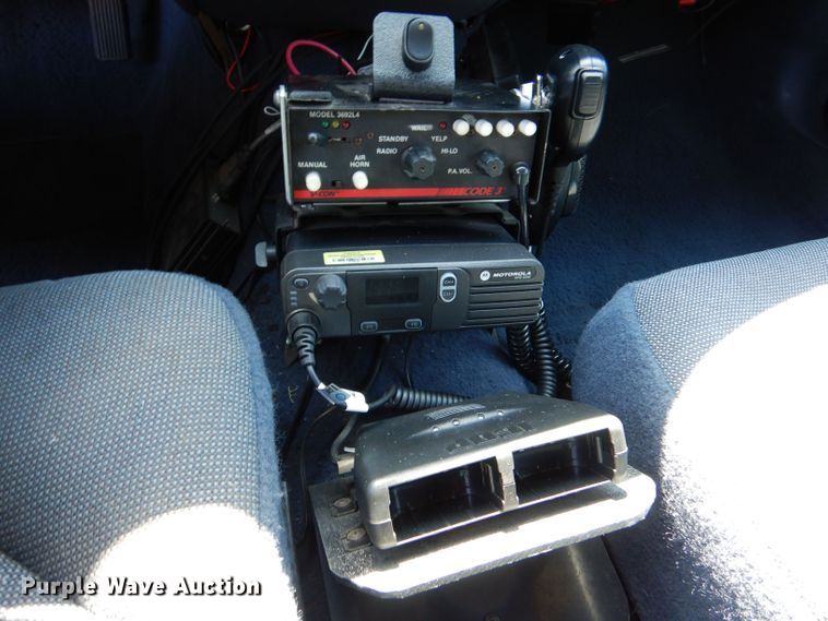 image for item DM2508 2000 Ford Crown Victoria Police Interceptor