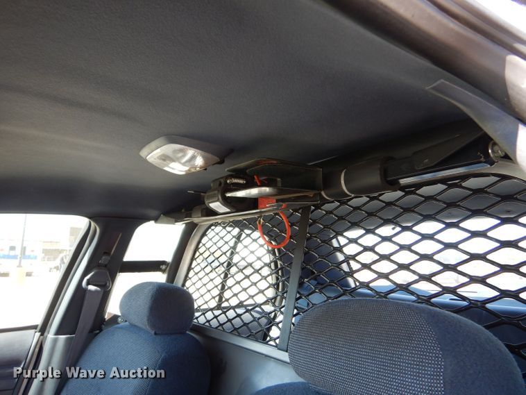 image for item DM2508 2000 Ford Crown Victoria Police Interceptor