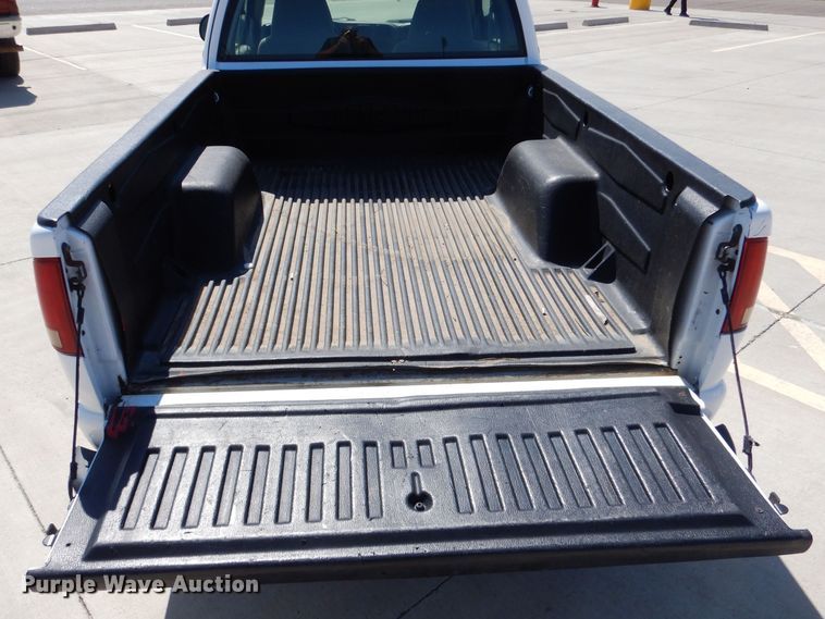 image for item DM2509 2003 Chevrolet S10  Ext. Cab pickup truck