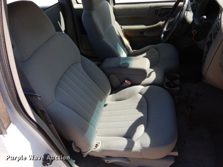 image for item DM2509 2003 Chevrolet S10  Ext. Cab pickup truck