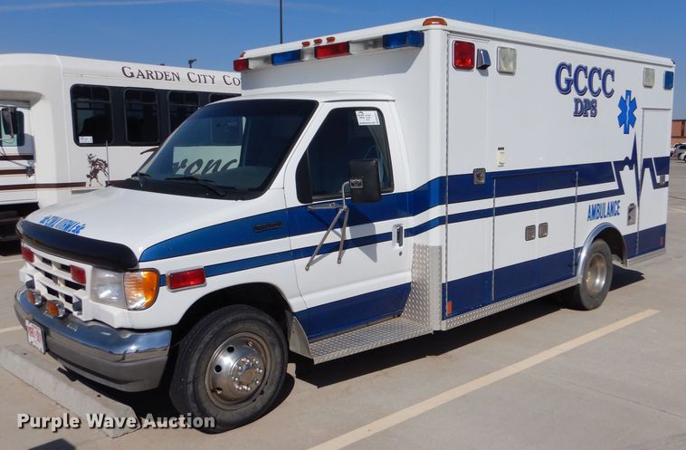 image for item DM2511 1996 Ford E350  ambulance