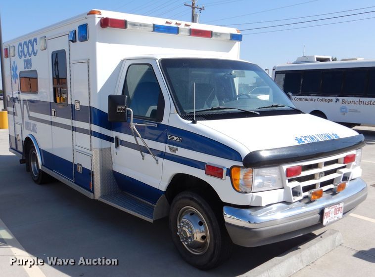 image for item DM2511 1996 Ford E350  ambulance