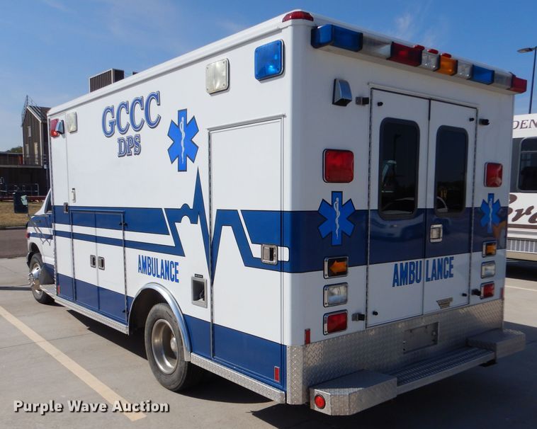 image for item DM2511 1996 Ford E350  ambulance