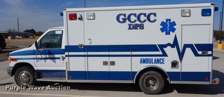 image for item DM2511 1996 Ford E350  ambulance