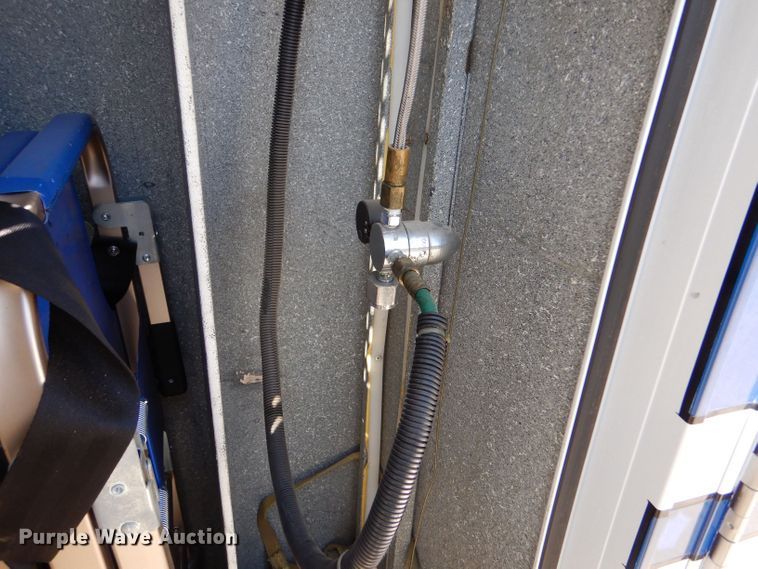 image for item DM2511 1996 Ford E350  ambulance