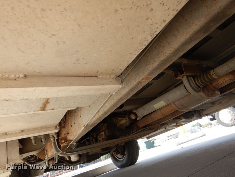 image for item DM2511 1996 Ford E350  ambulance