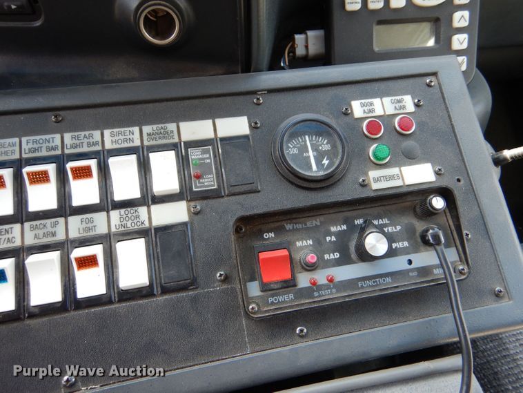 image for item DM2511 1996 Ford E350  ambulance