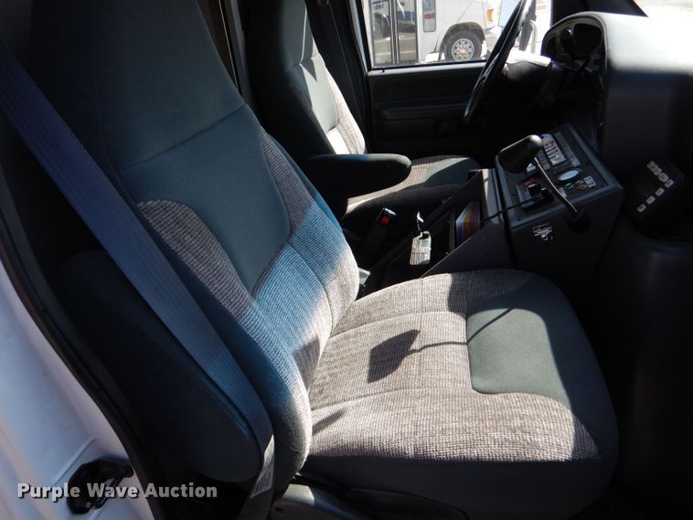 image for item DM2511 1996 Ford E350  ambulance