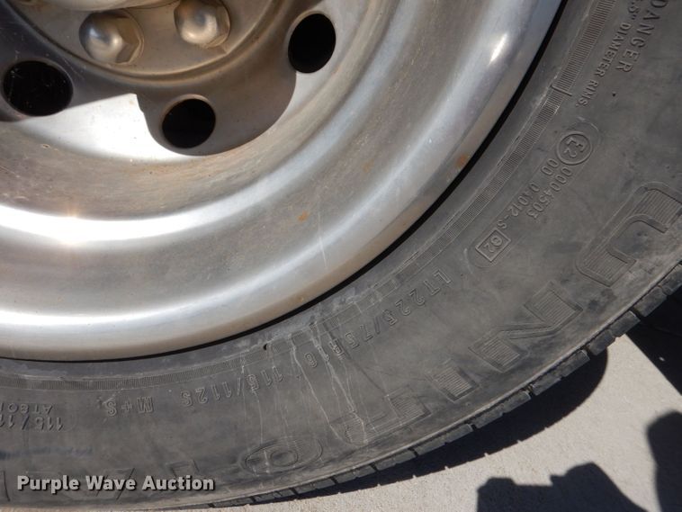 image for item DM2511 1996 Ford E350  ambulance