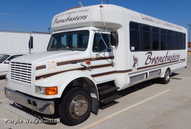 image for item DM2513 1998 International Navistar 3400  bus