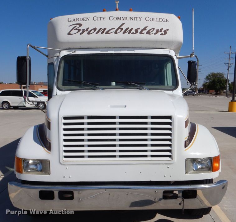 image for item DM2513 1998 International Navistar 3400  bus