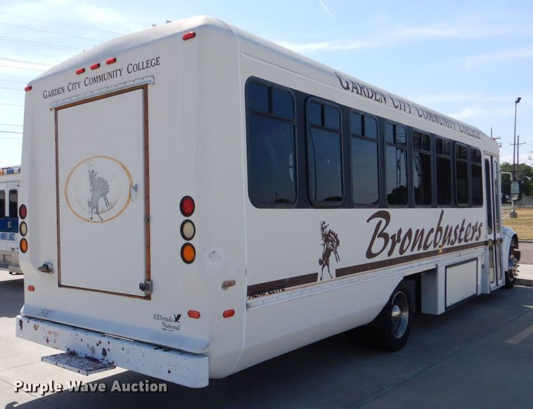 image for item DM2513 1998 International Navistar 3400  bus