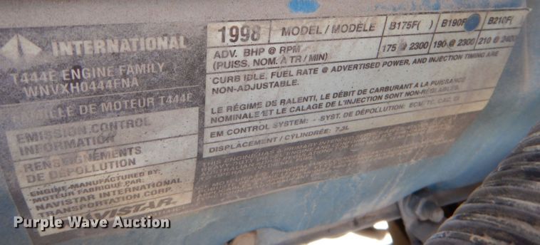 image for item DM2513 1998 International Navistar 3400  bus