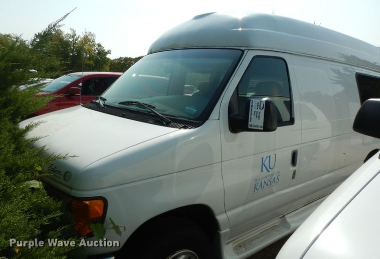 image for item DM3120 2005 Ford E250  van